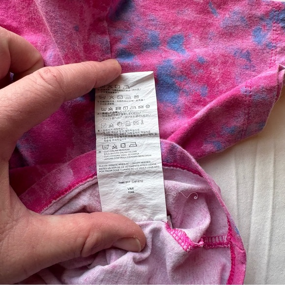 Nike Girls cotton shorts set fuchsia tie-dye  boxy shirt and blue biker shorts - Picture 8 of 16